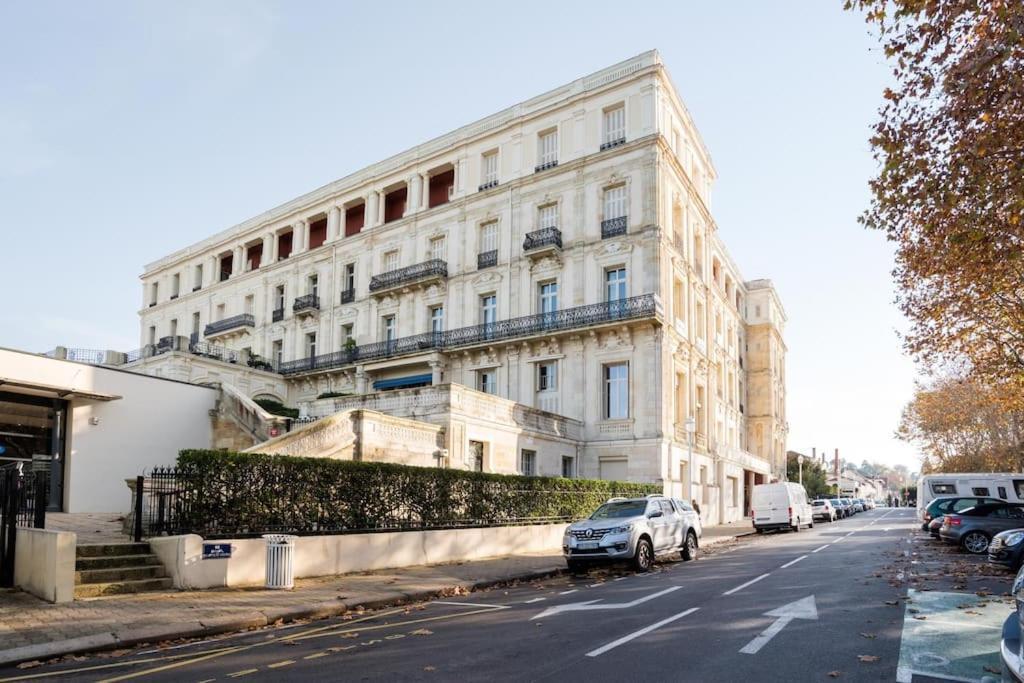 Grand Hotel - Magnifique Appartement Bord De Plage Centrale Arcachon Buitenkant foto